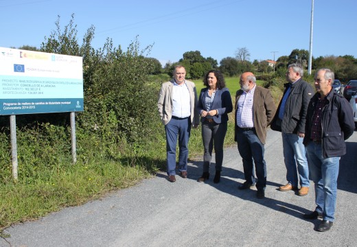 A Xunta de Galicia inviste máis de 270.000 euros na mellora dunha decena de camiños rurais e na pavimentación dos accesos ao polígono industrial do concello da Laracha